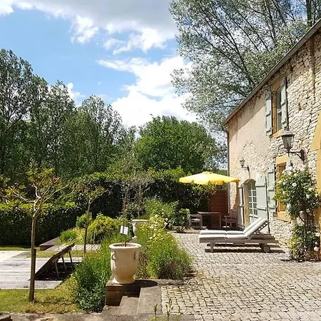 La Grange Du Lac بيت للعطل *