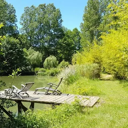 La Grange Du Lac بيت للعطل