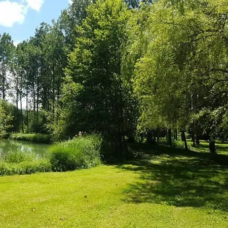La Grange Du Lac بيت للعطل *
